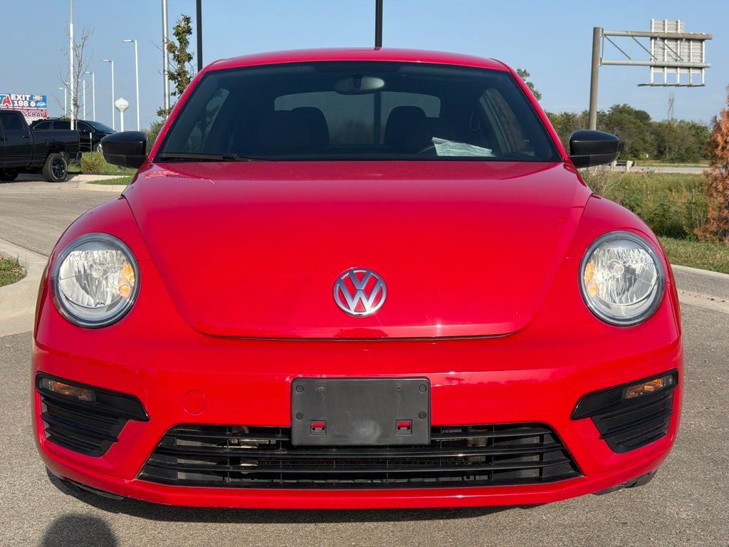 Used 2018 Volkswagen Beetle S with VIN 3VWFD7AT2JM721514 for sale in Kansas City