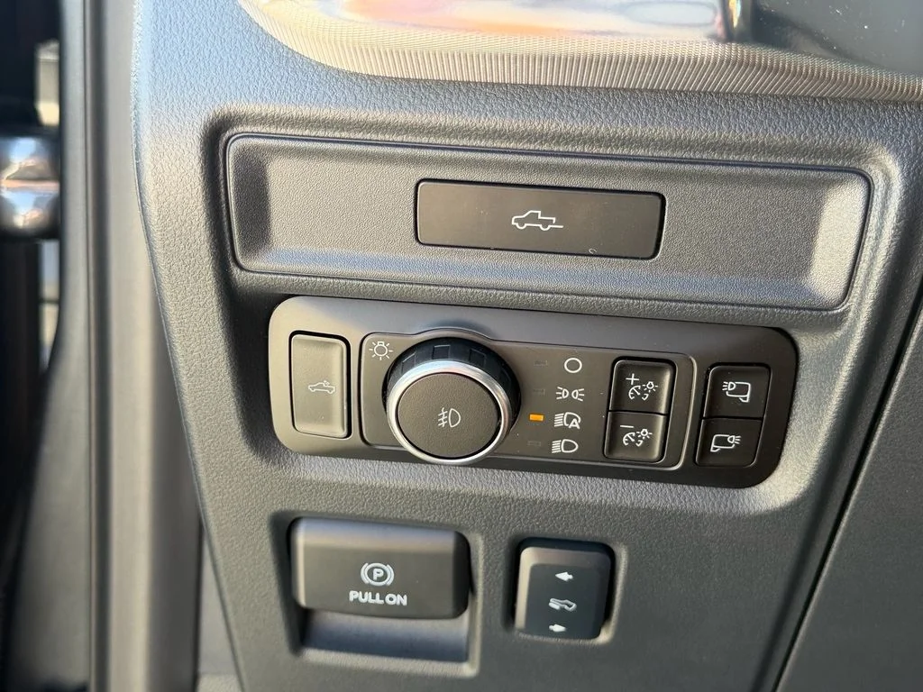New 2026 Carbonized Gray Metallic Ford Lariat® image 16