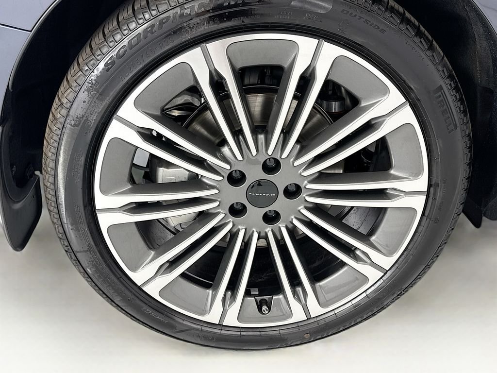 New 2026 Varesine Blue Land Rover SE image 31