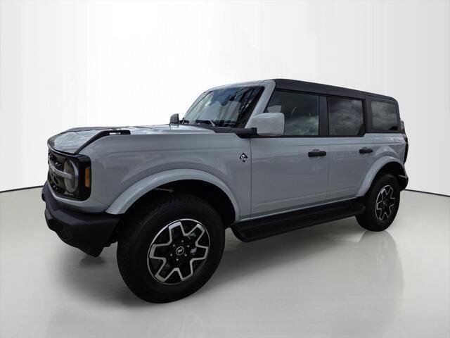 2026 Ford Bronco Outer Banks®