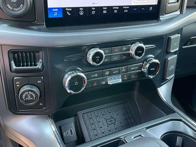 New 2026 Oxford White Ford XLT image 26