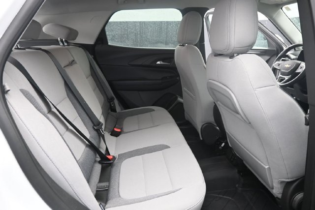 Used 2026 Summit White Chevrolet LT image 18