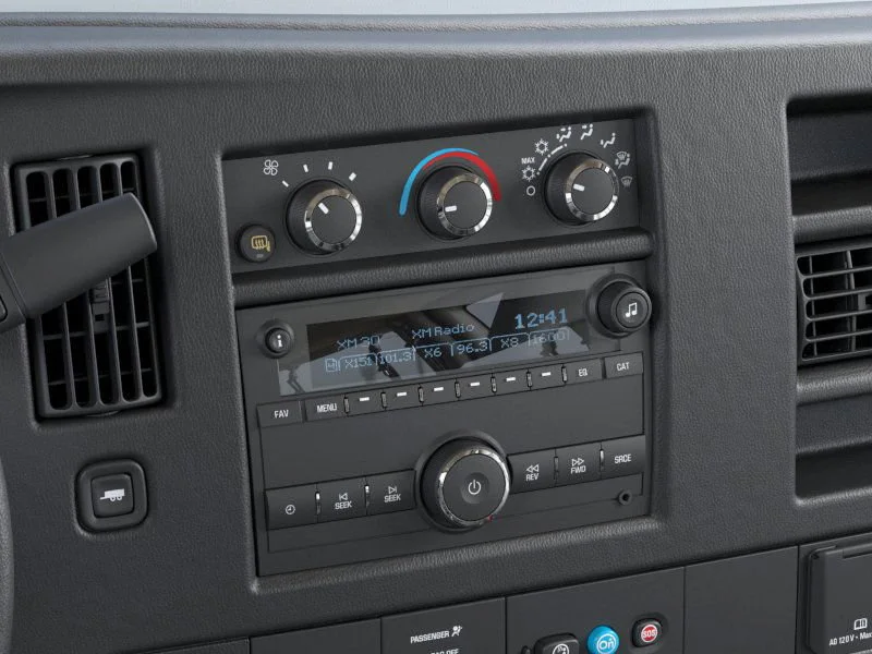 2025 Chevrolet Express Cargo Work Van - Photo 20