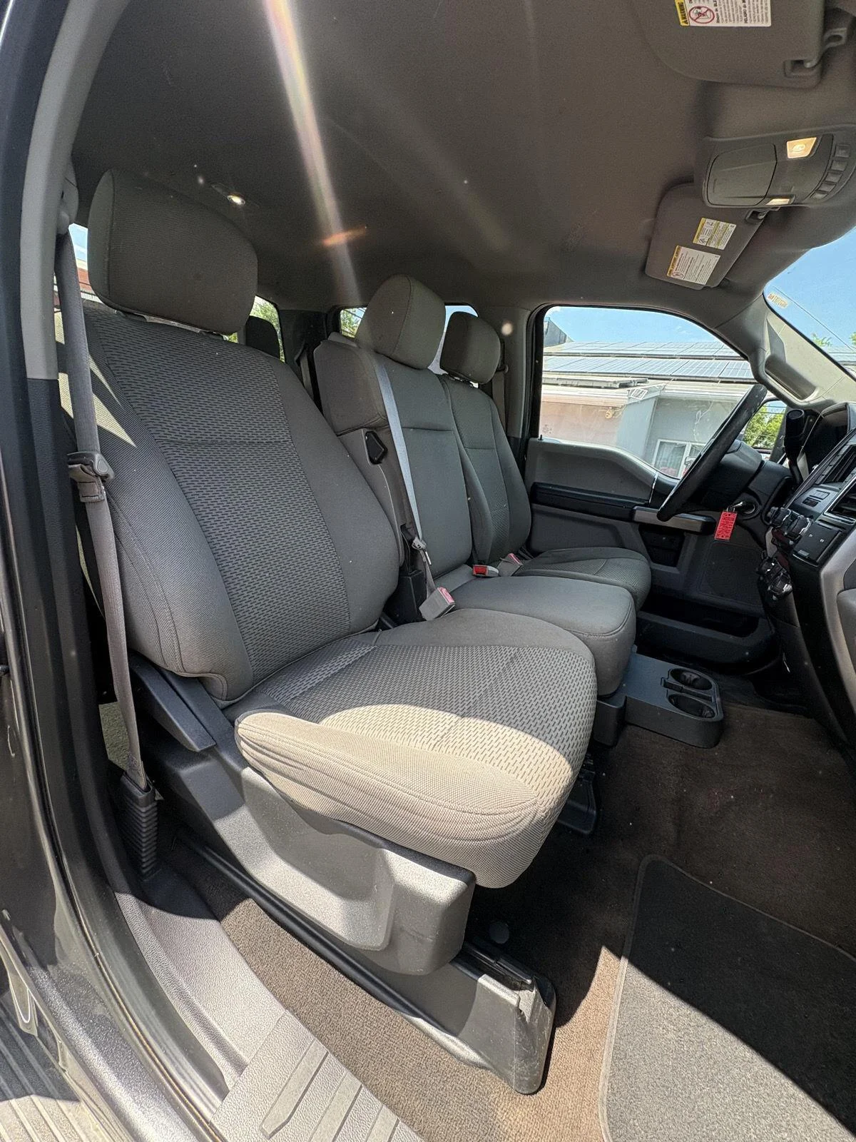Used 2018 Magnetic Metallic Ford XLT image 15