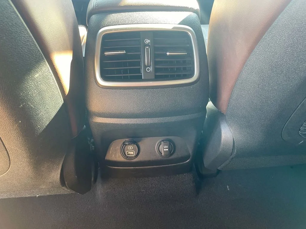 Used 2020 Black Kia SX image 28