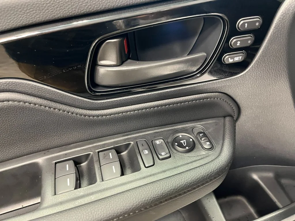 2026 Honda Odyssey Touring - Photo 13