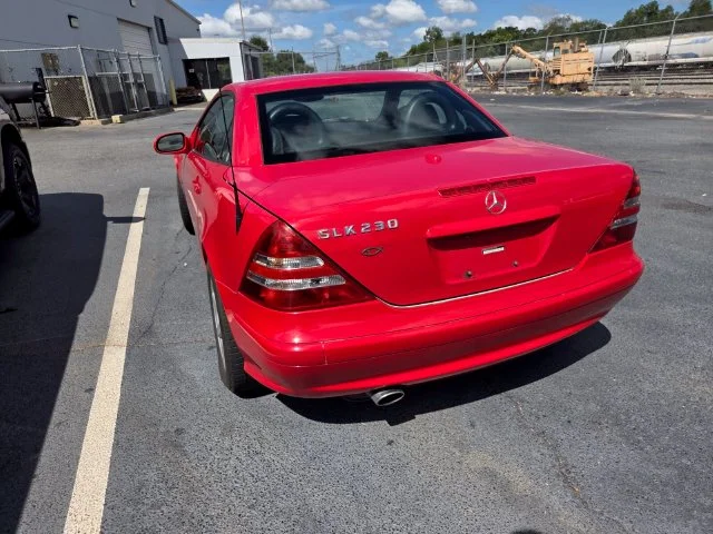 Used 2001  Mercedes-Benz SLK 230 image 13