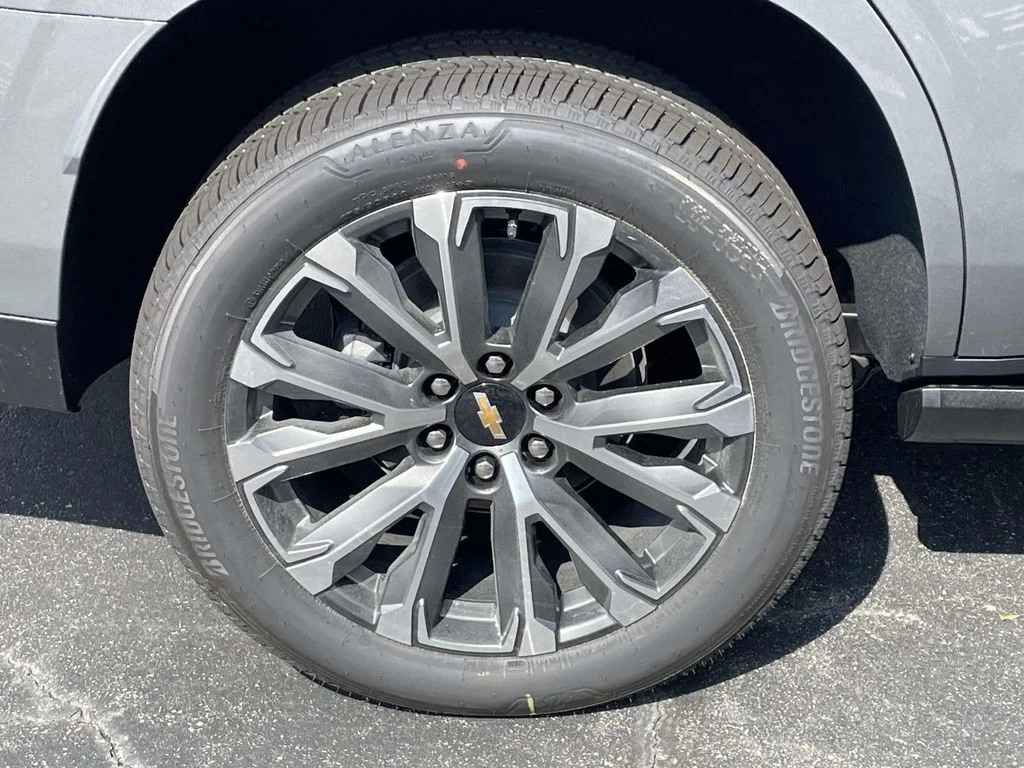 New 2026 Sterling Gray Metallic Chevrolet High Country image 7