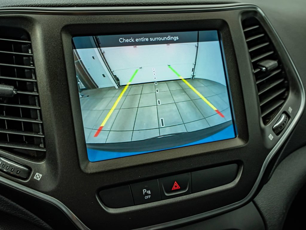 Used 2020 Hydro Blue Pearlcoat Jeep Trailhawk image 26