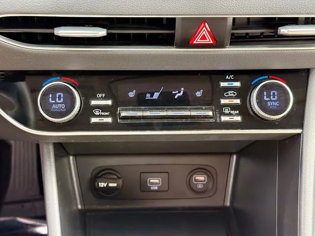Used 2021 Red Hyundai SEL image 15