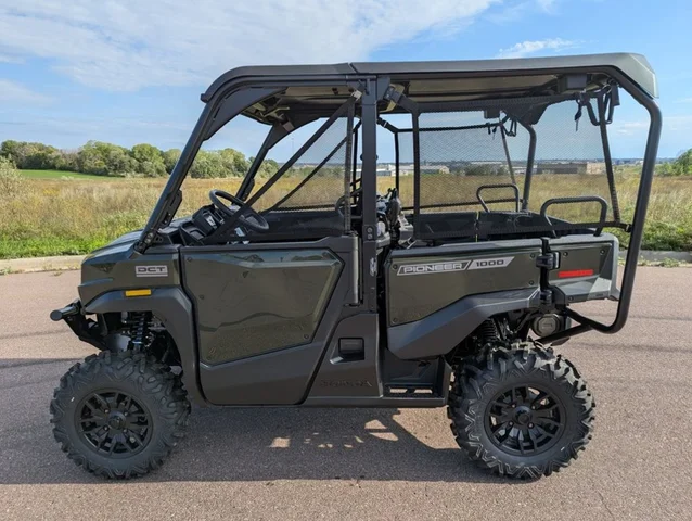 2026 Honda Powersports Pioneer 1000-5 Deluxe