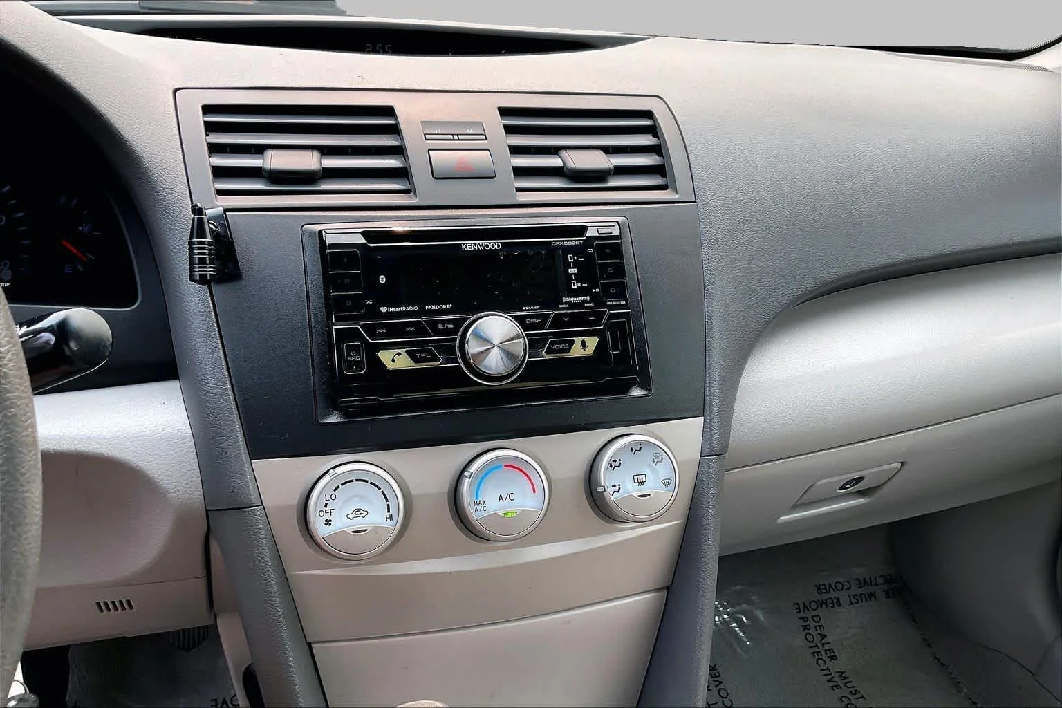 Used 2010 MAGNETIC GRAY MET. Toyota  image 25