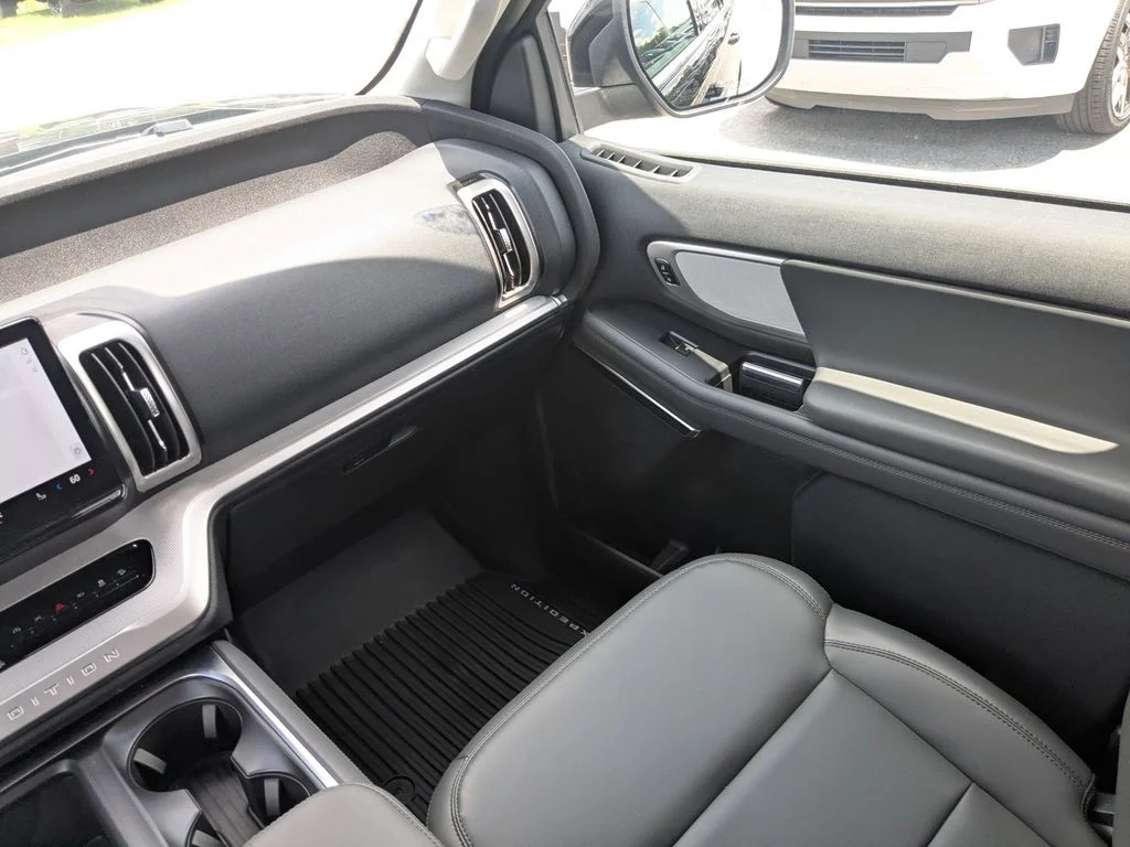 New 2026 Agate Black Metallic Ford Active image 18