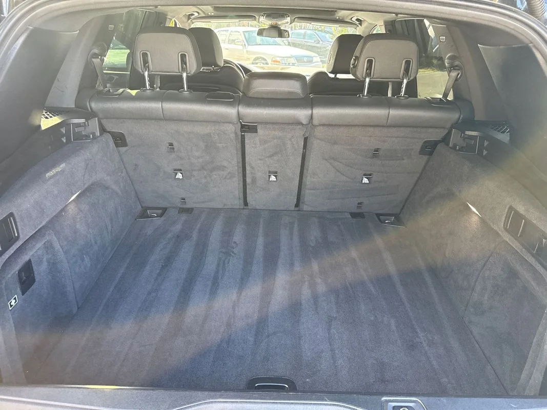 Used 2020  BMW xDrive40i image 14
