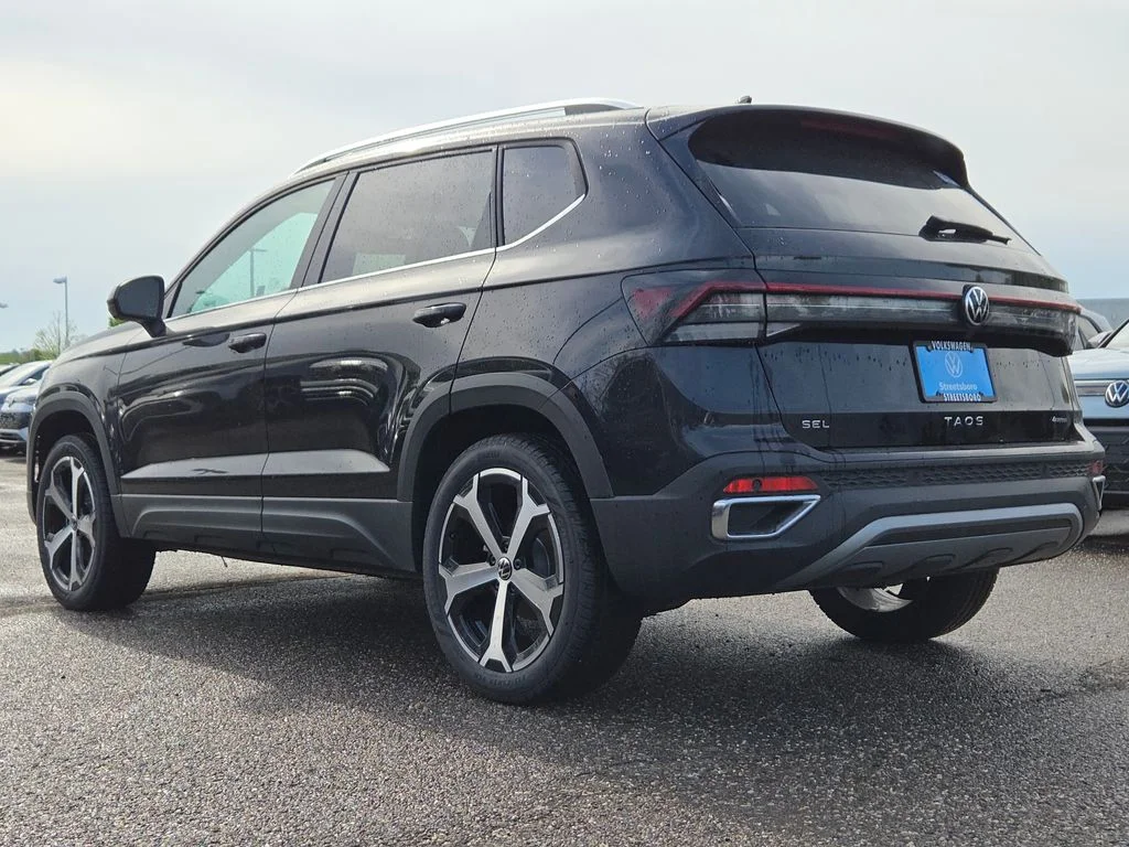 New 2026 Deep Black Pearl Volkswagen 1.5T SEL image 5