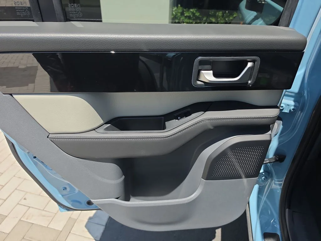 New 2025  INEOS Fieldmaster Edition image 10
