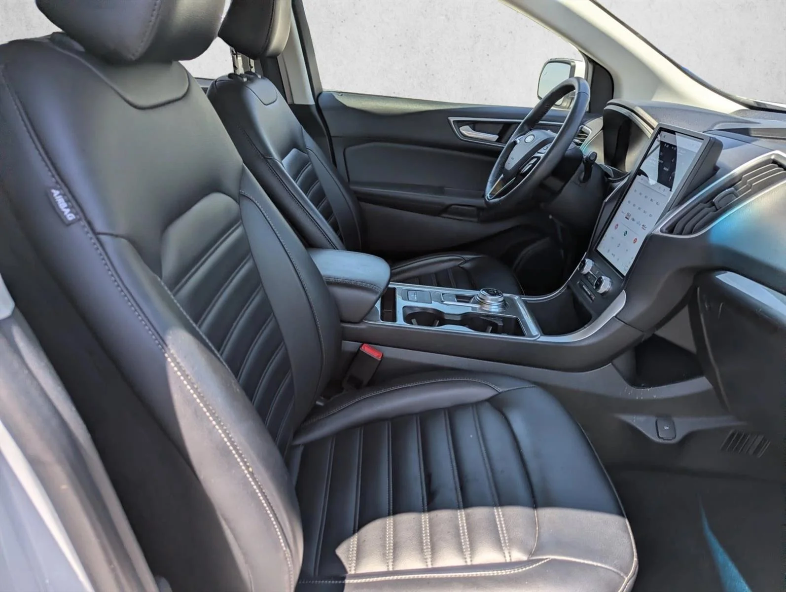 Used 2024 Oxford White Ford SEL image 26