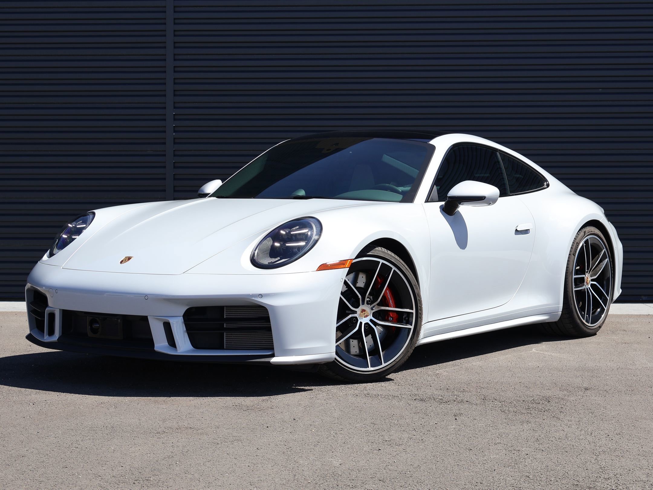 2025 Porsche 911 Carrera S Coupe's photo
