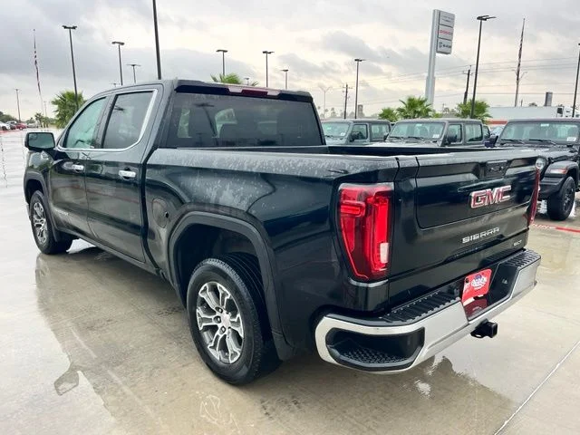 Used 2025 Black GMC SLT image 4
