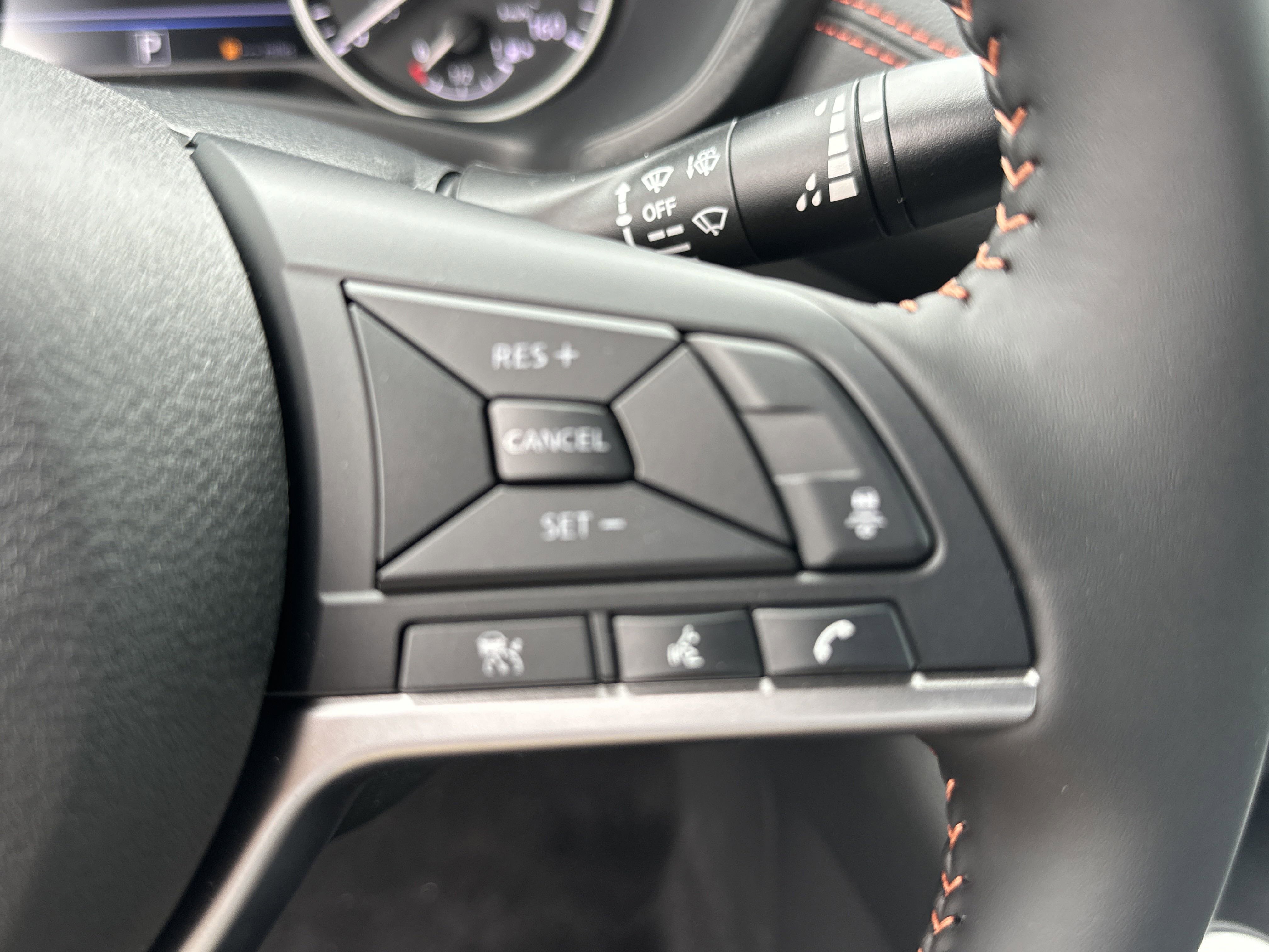 2025 Nissan Sentra SR - Photo 29