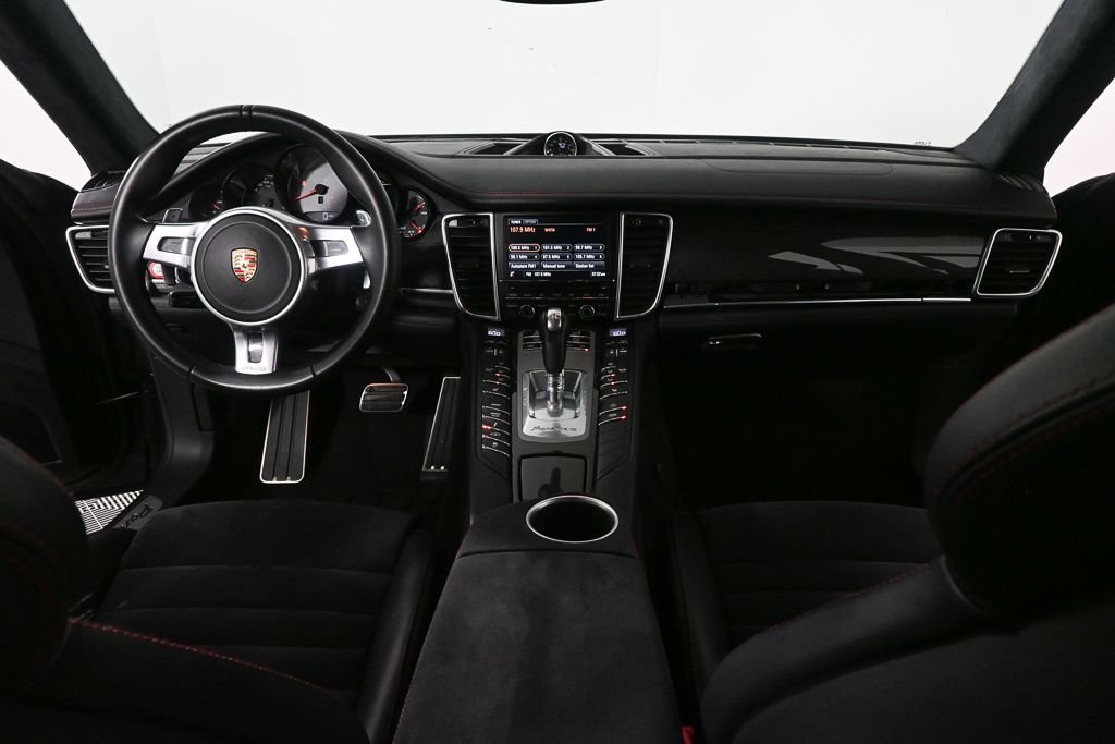 Used 2015  Porsche GTS image 15