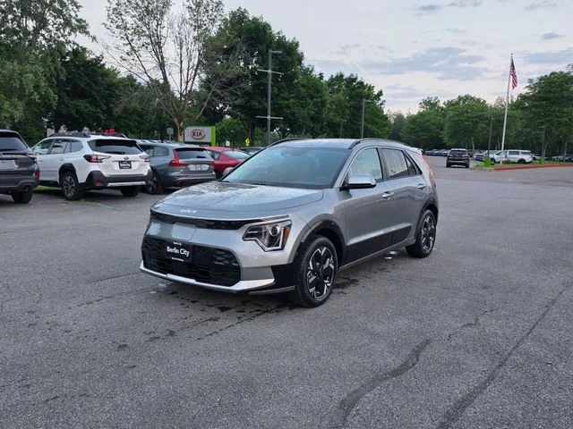 New 2026 Steel Gray Kia Wind image 3