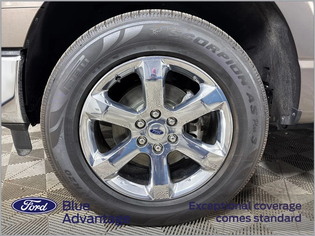 Certified Used 2023  Ford Lariat image 13