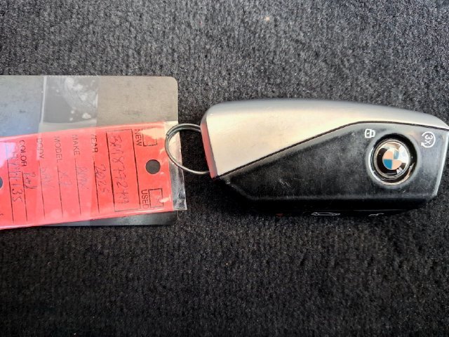 Used 2025 Red BMW xDrive40i image 29