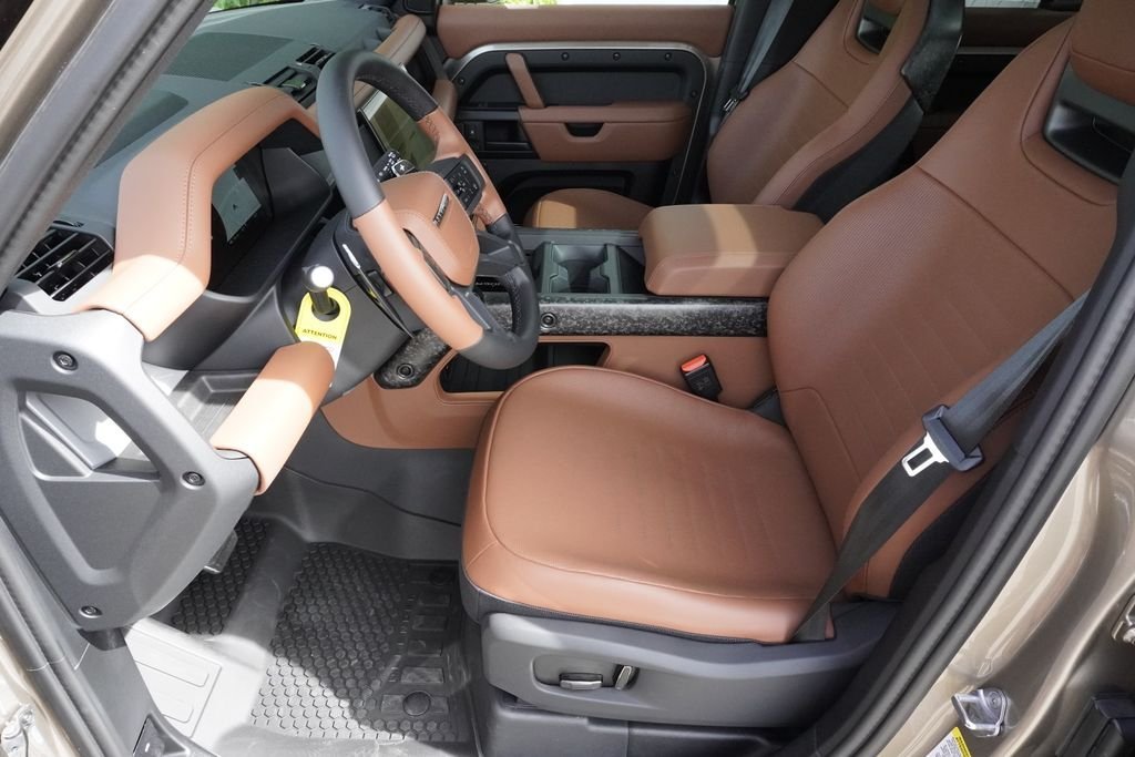 New 2026 Petra Copper LAND ROVER OCTA image 19
