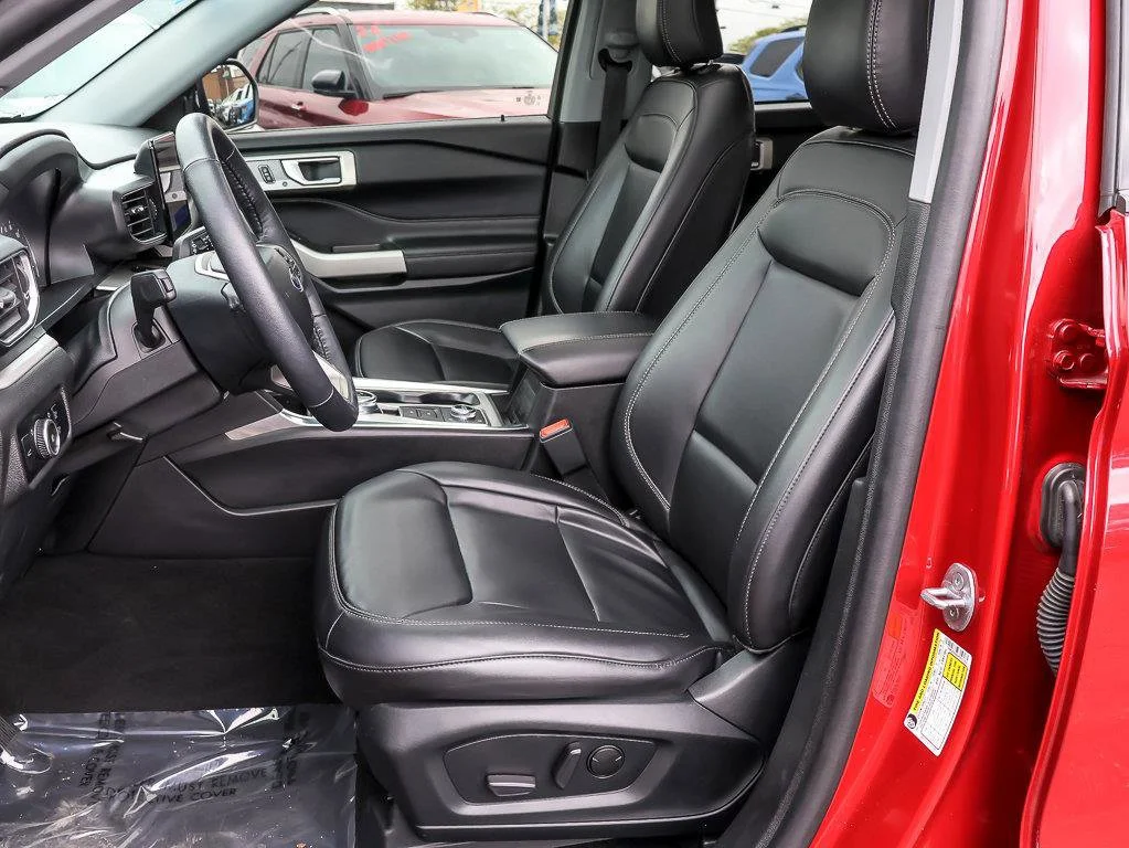 Used 2023 Red Metallic Ford XLT image 12