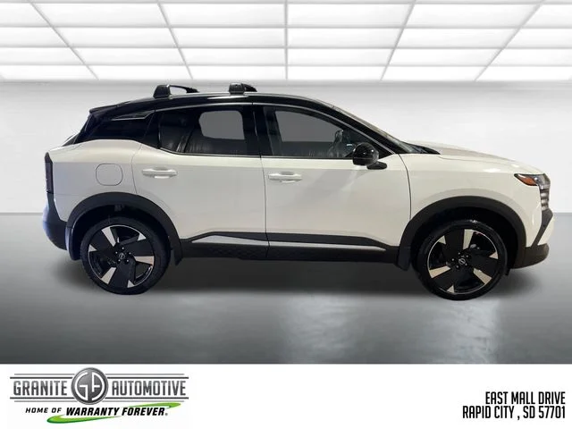 New 2026 Aspen White TriCoat / Super Black Two-tone Nissan SR image 6