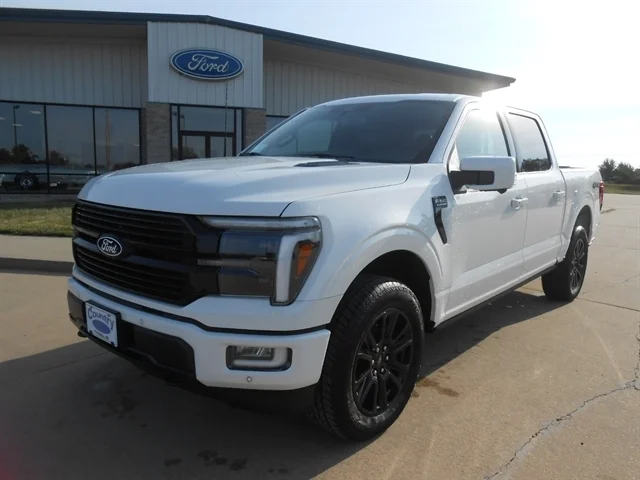 2026 FORD F-150 Platinum®