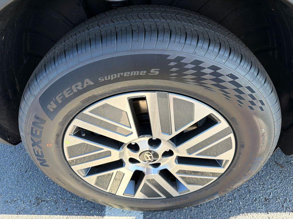 New 2026 Red Hyundai Blue SEL 7P image 17