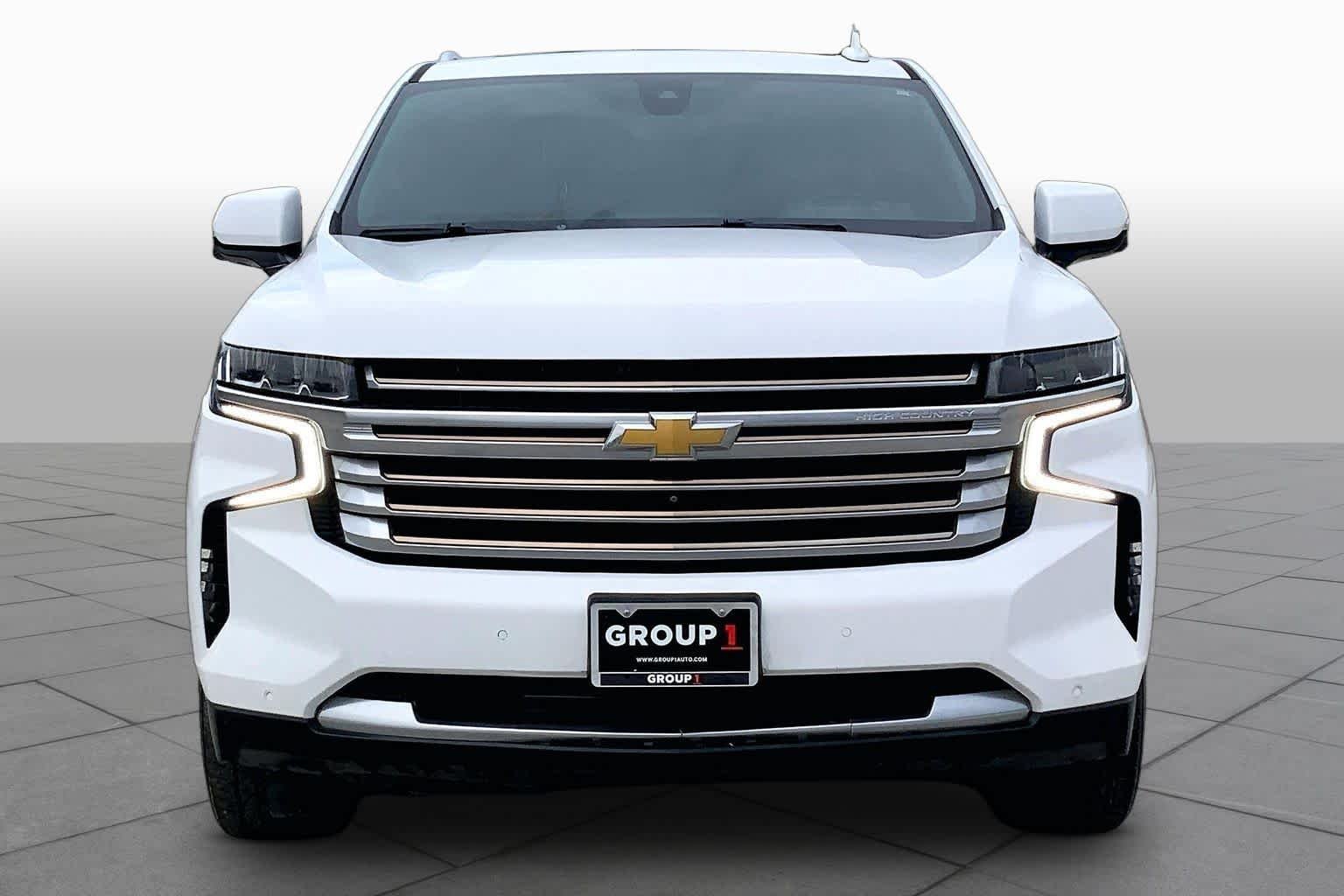 Used 2021 Summit White Chevrolet High Country image 4