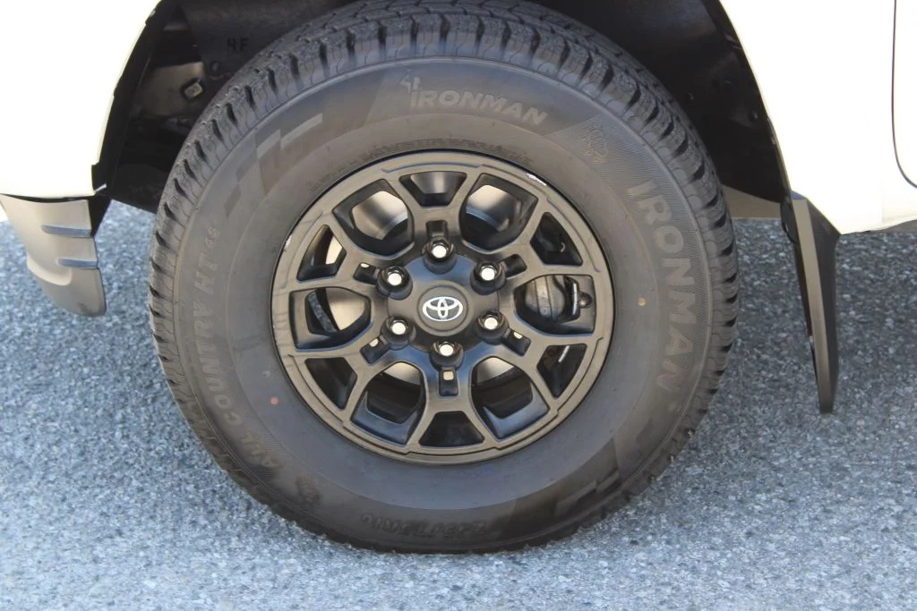 Used 2022 White Toyota SR5 image 8