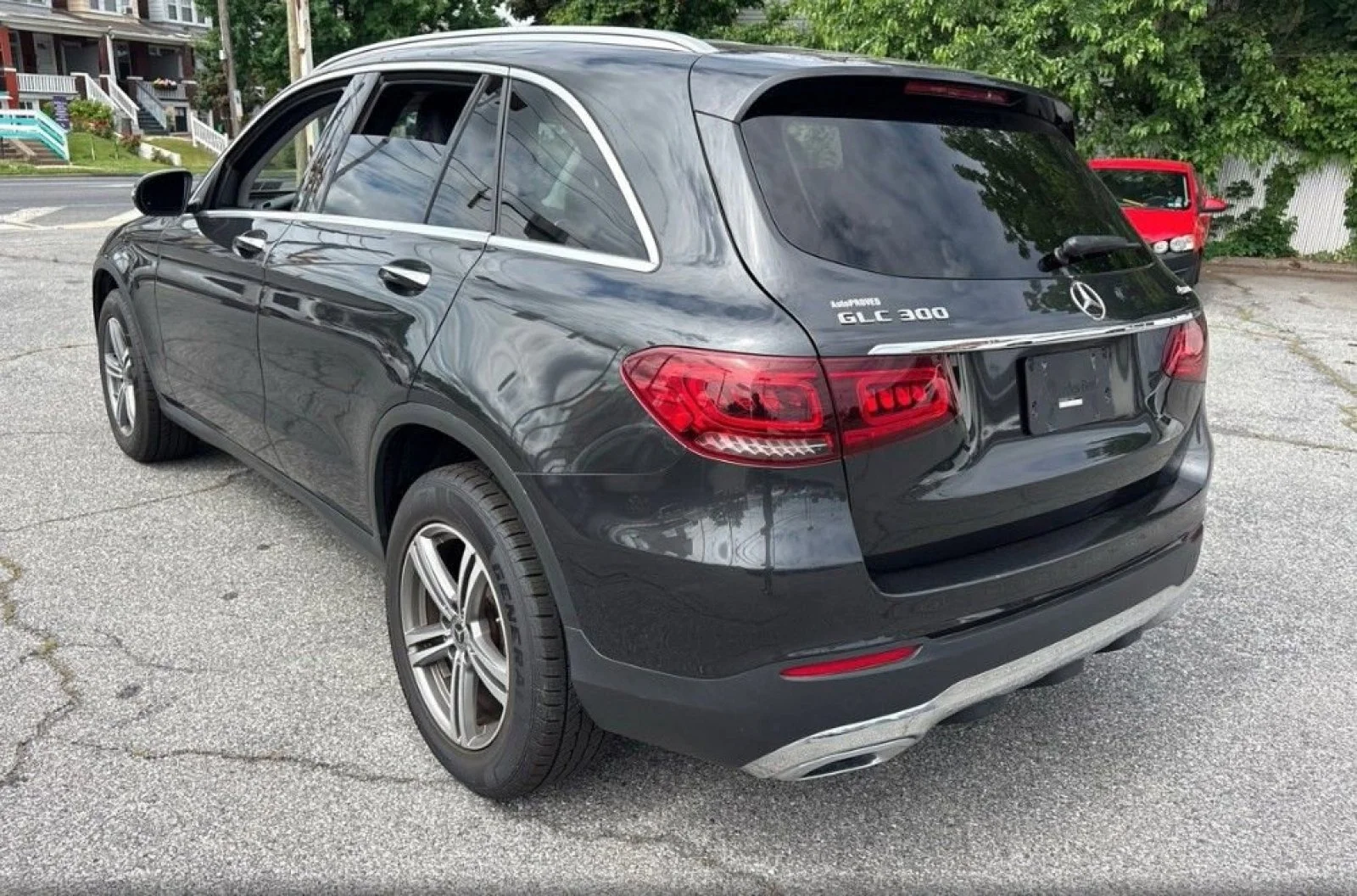 Used 2020 Black Mercedes-Benz GLC 300 image 8