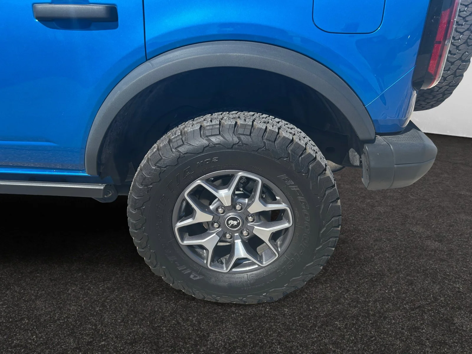 Used 2023 BLUE Ford BADLANDS image 9