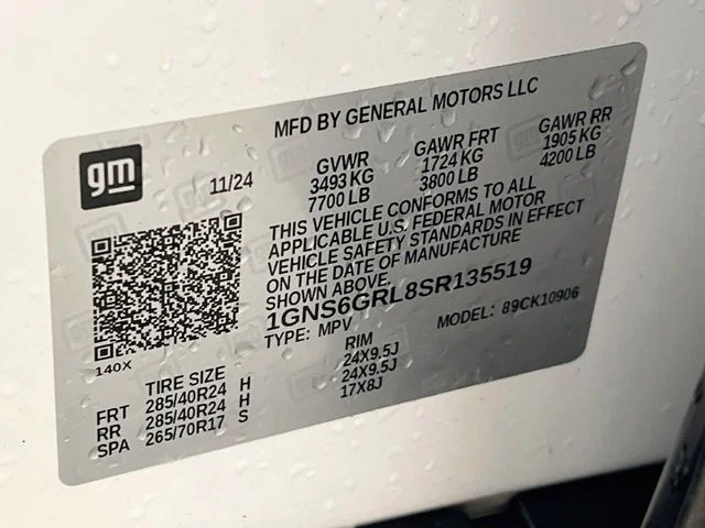 Used 2025 Beige Chevrolet High Country image 33