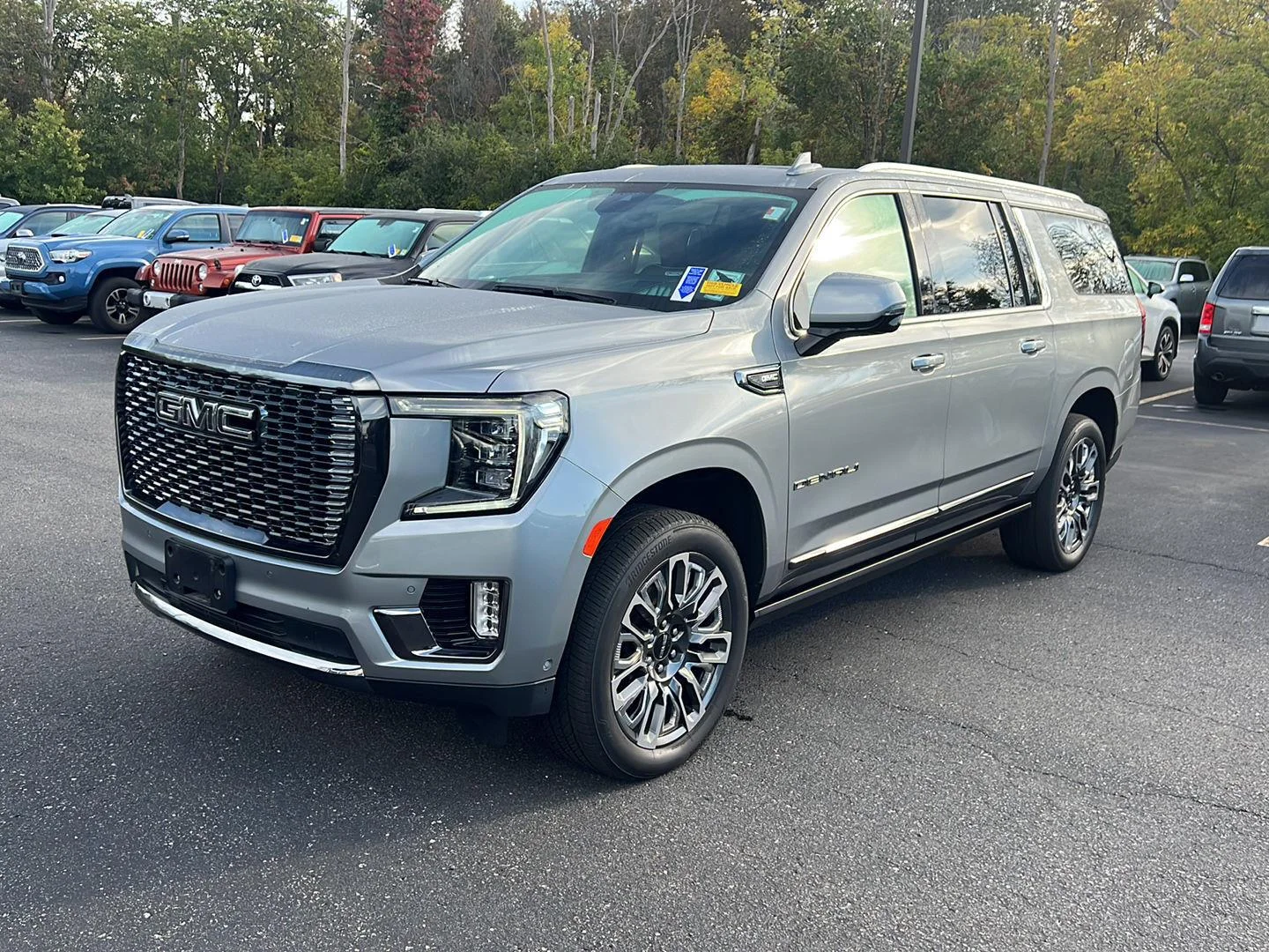 Used 2023 Sterling Metallic GMC Denali Ultimate image 2