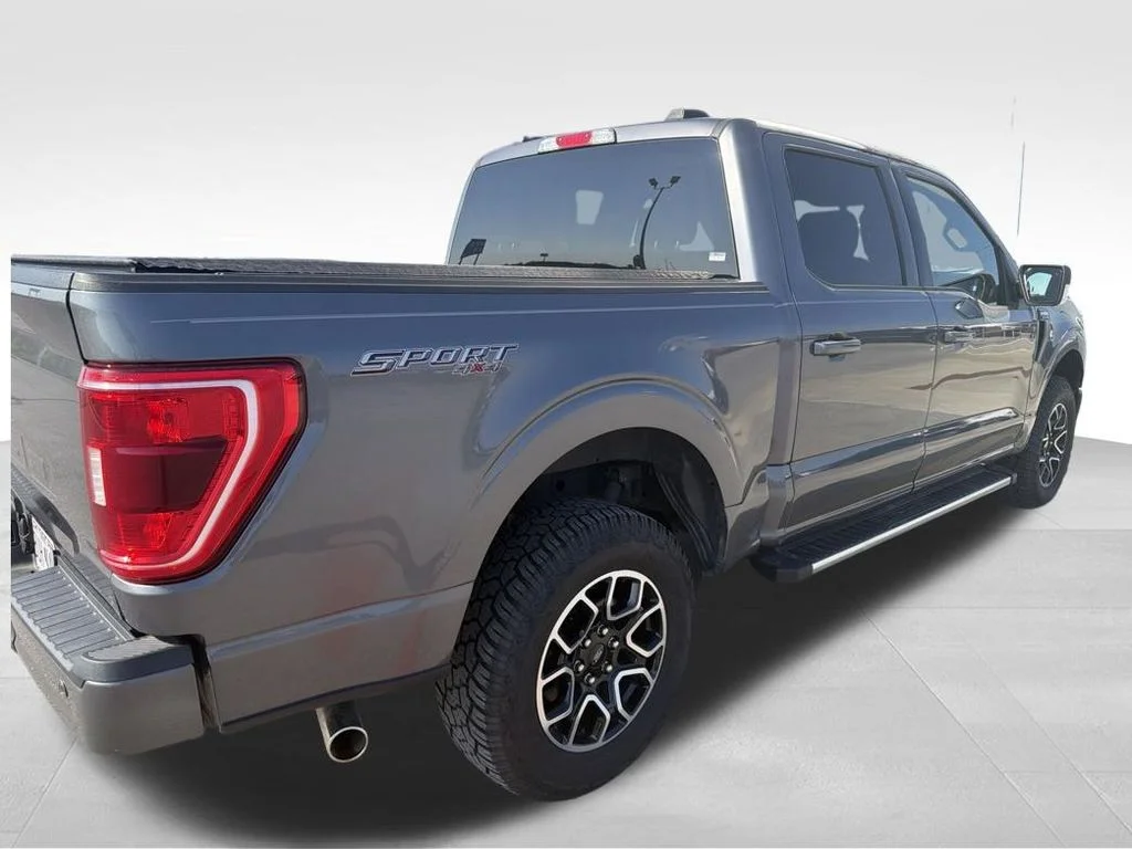 Used 2023 Gray Ford XLT image 30