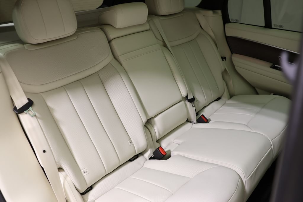 New 2026 Varesine Blue LAND ROVER SE PHEV image 46
