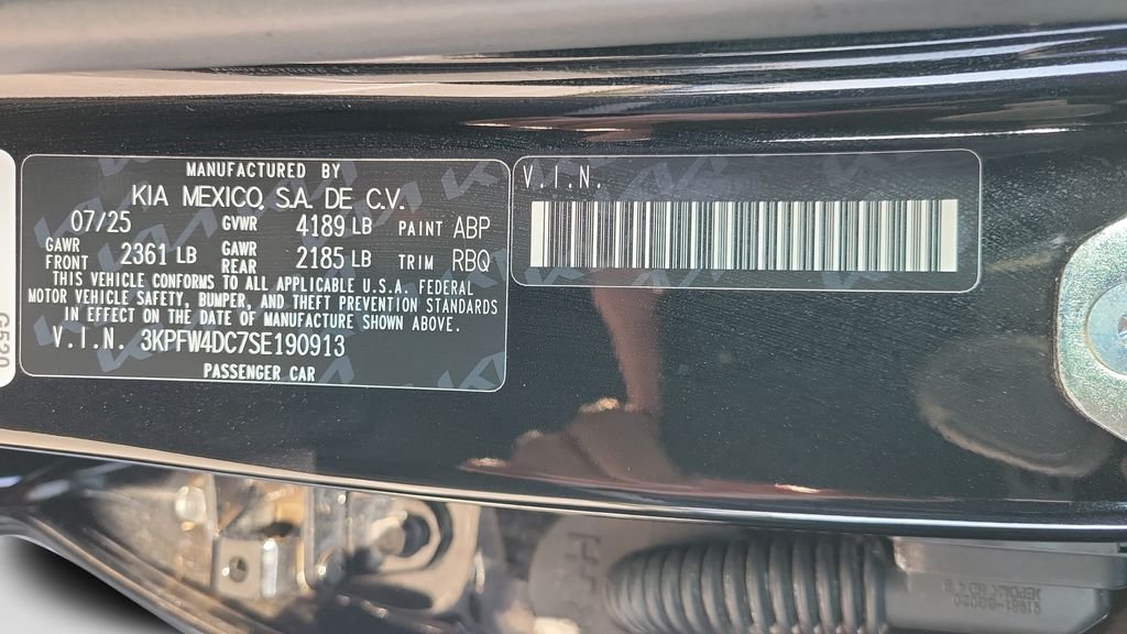 Used 2025 Black Kia GT-Line Turbo image 29