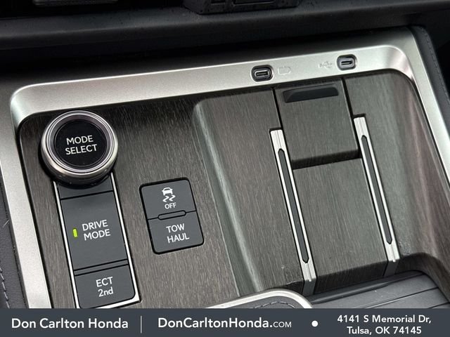 Used 2024 Mica Lexus 550 Premium+ image 22