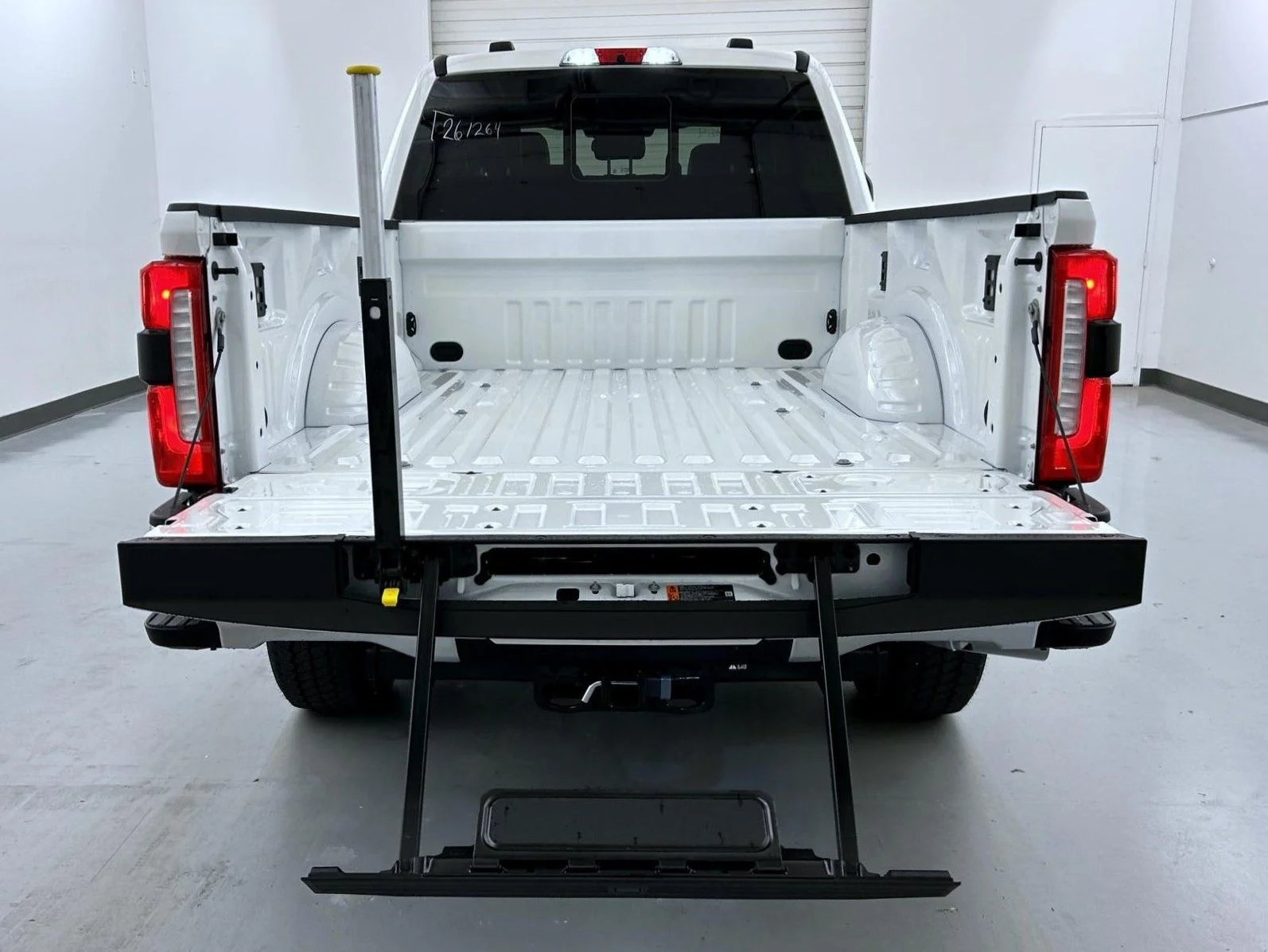 New 2026 White Ford Lariat image 22