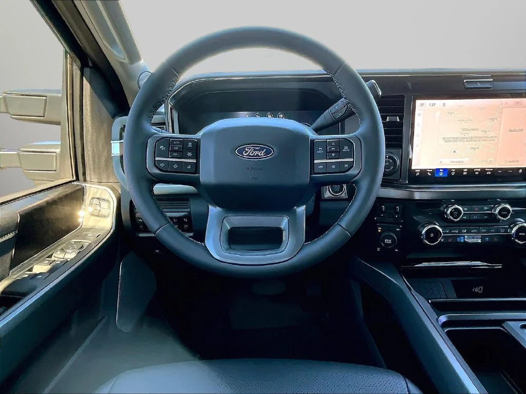 New 2027 White Ford Lariat image 18