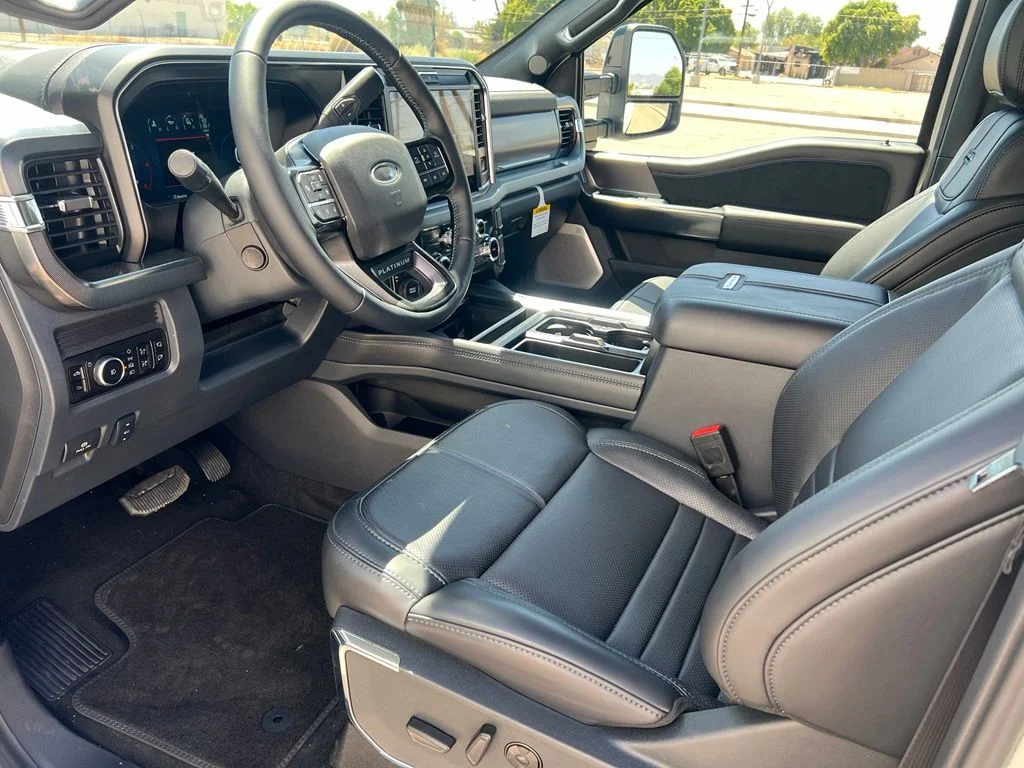 New 2026 Star White Metallic Tri-Coat Ford F-250® Platinum® image 10