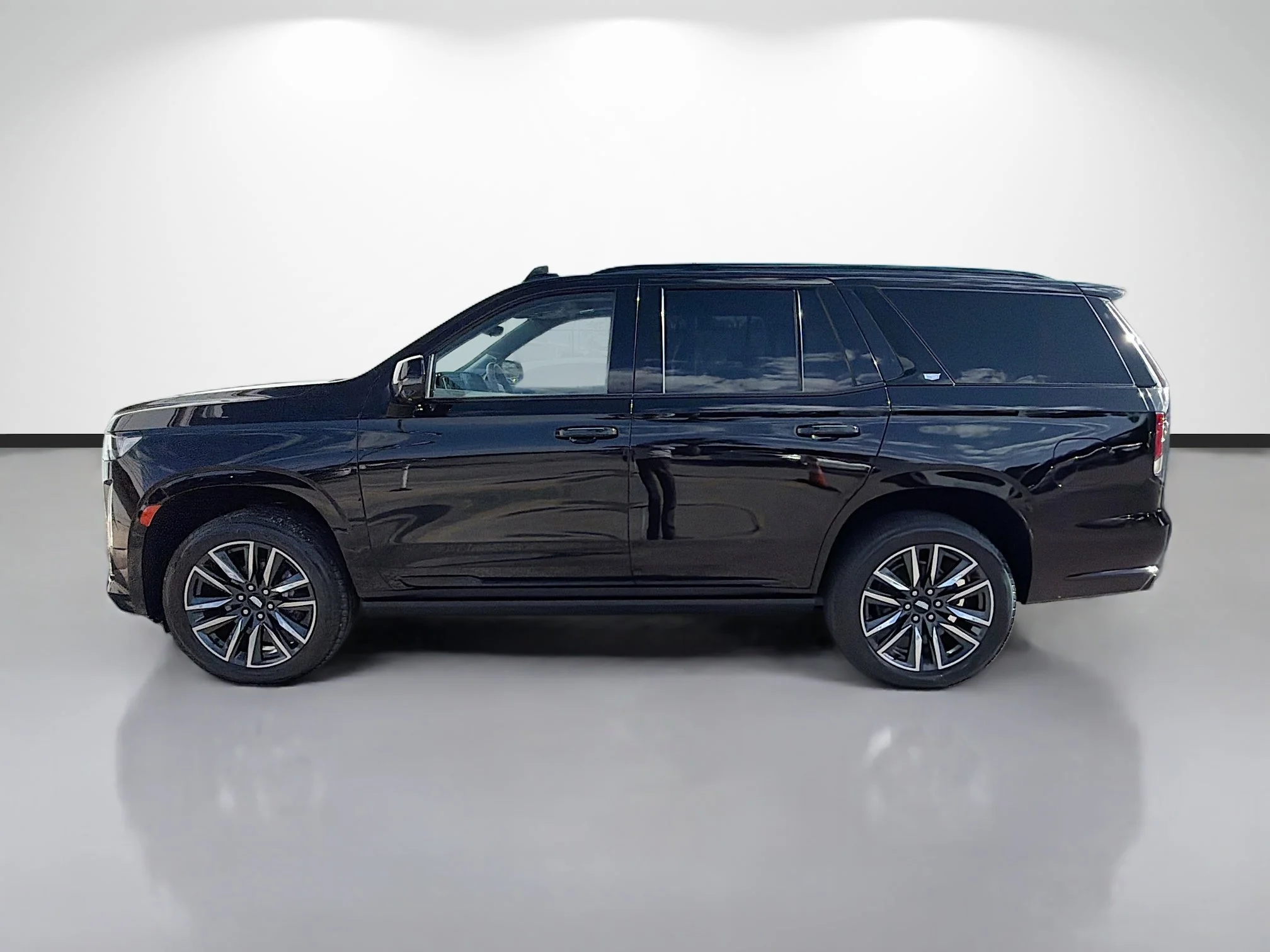 Used 2022 Black Raven Cadillac Sport Platinum image 2