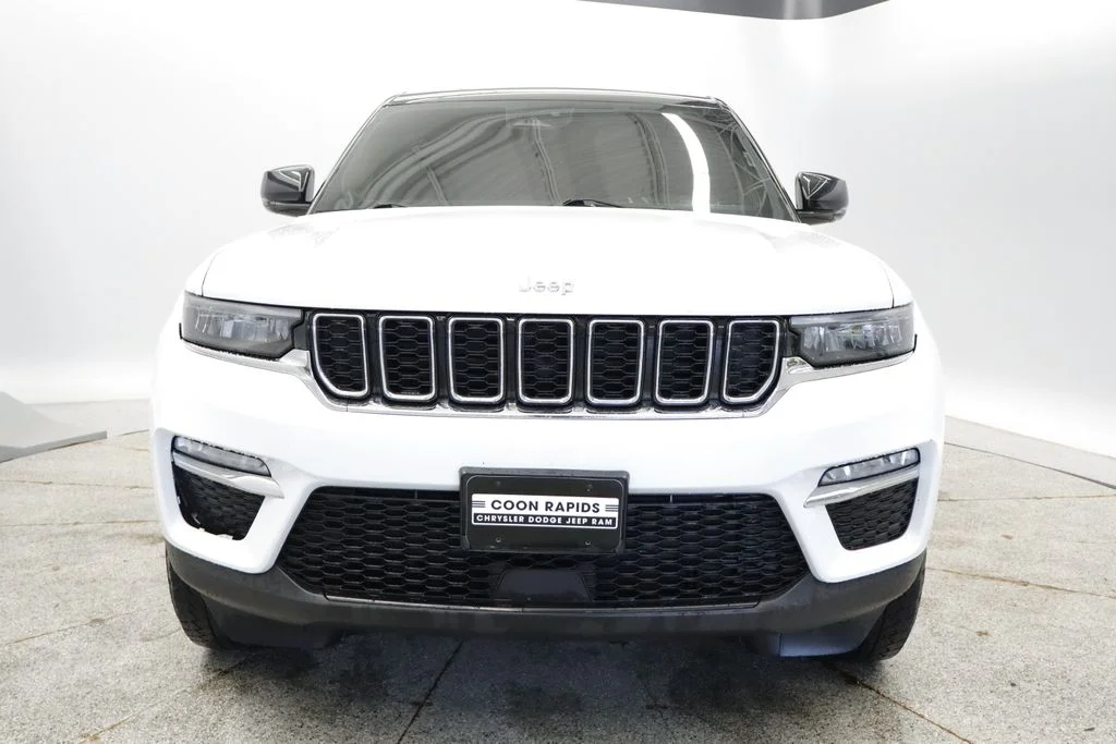 Used 2022 White Jeep Limited image 12