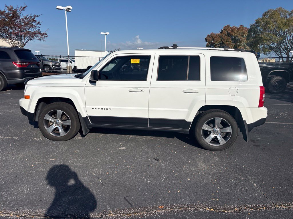 Used 2016 White Jeep High Altitude image 6