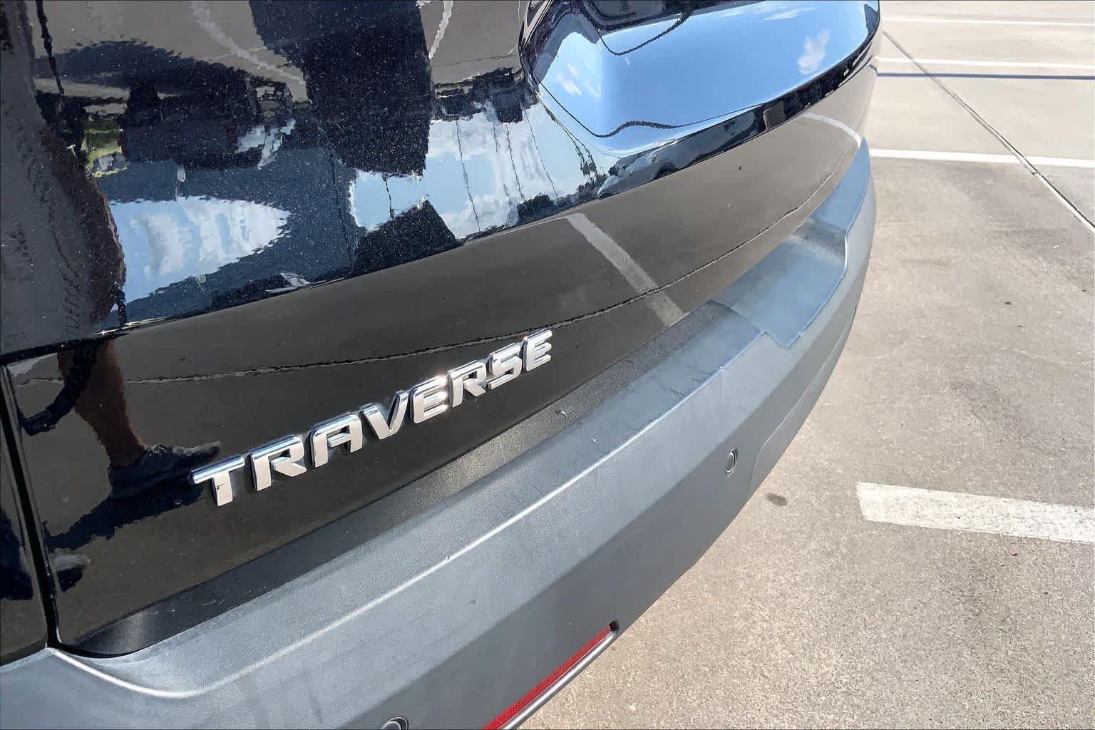 Used 2021 Mosaic Black Metallic Chevrolet LT Cloth image 10